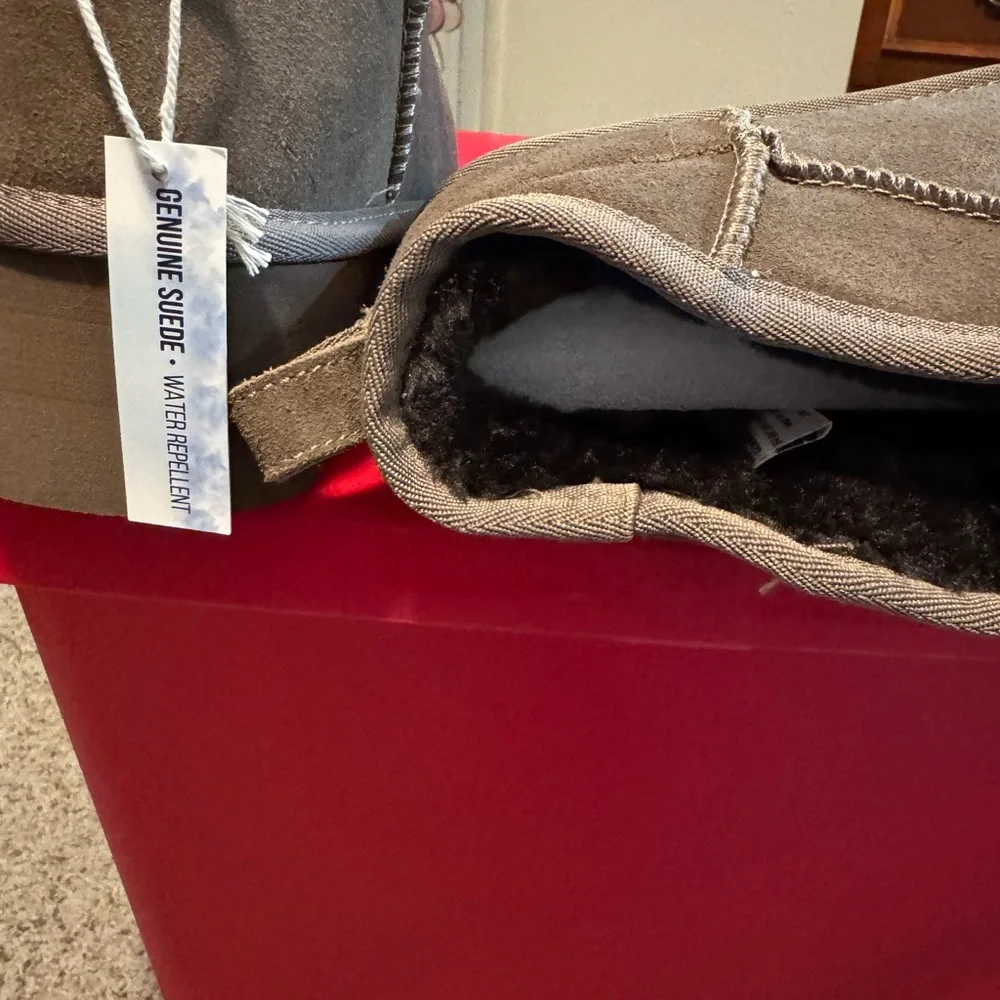 Cushionaire Women’s Boots - Picture 2 of 6